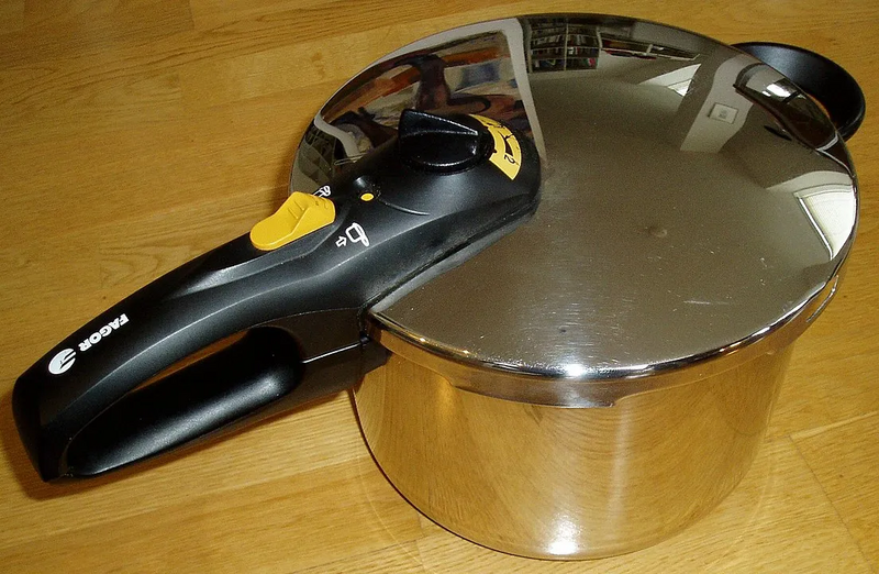 File:1104px-Pressurecooker.webp